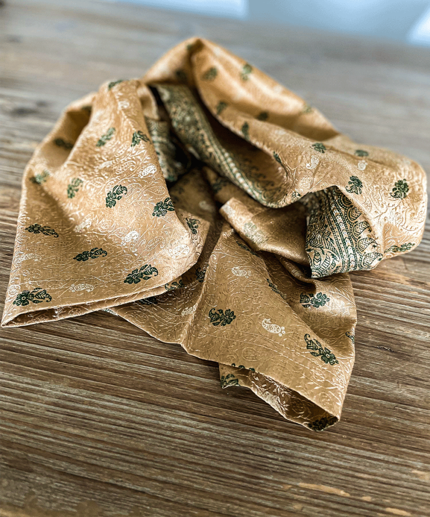 Stola recycelter Sari beige gemustert fairfashion